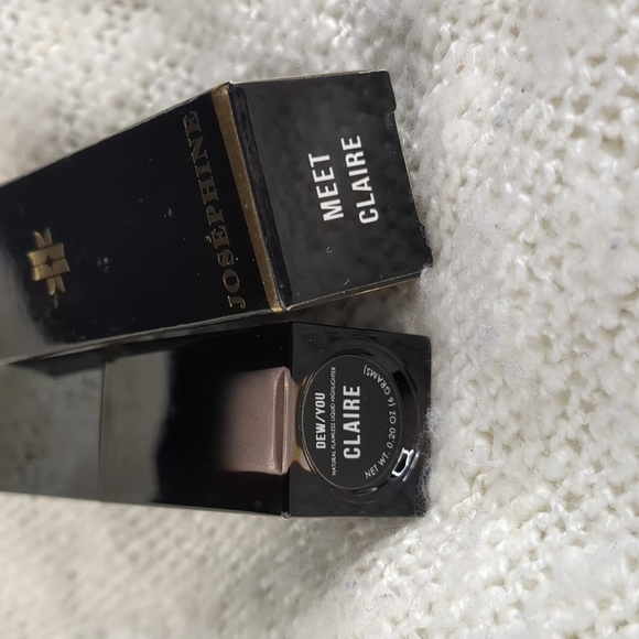 Josephine Cosmetics DEW/YOU - THE FLAWLESS LIQUID HIGHLIGHTER in MEET CLAIRE,… - Picture 3 of 7